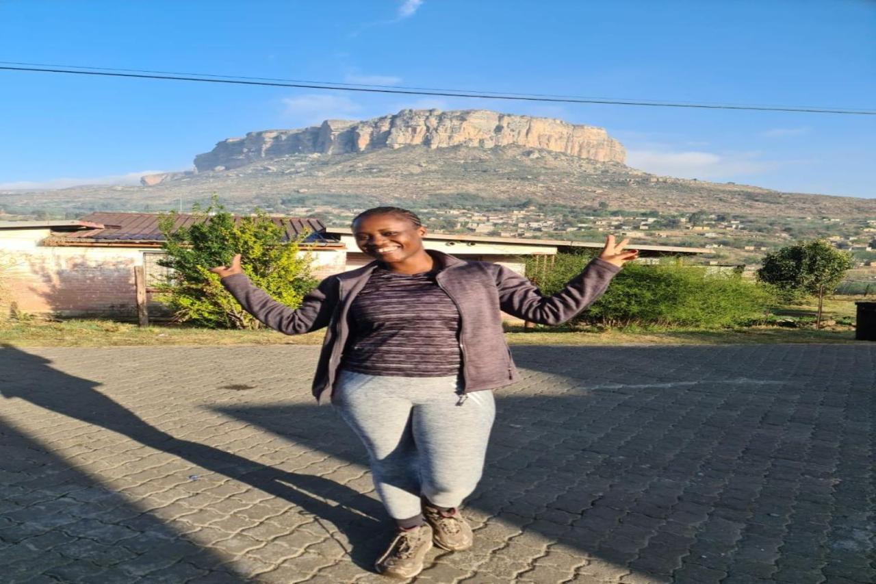 Hotel Maluti Backpackers à Phuthaditjhaba Extérieur photo