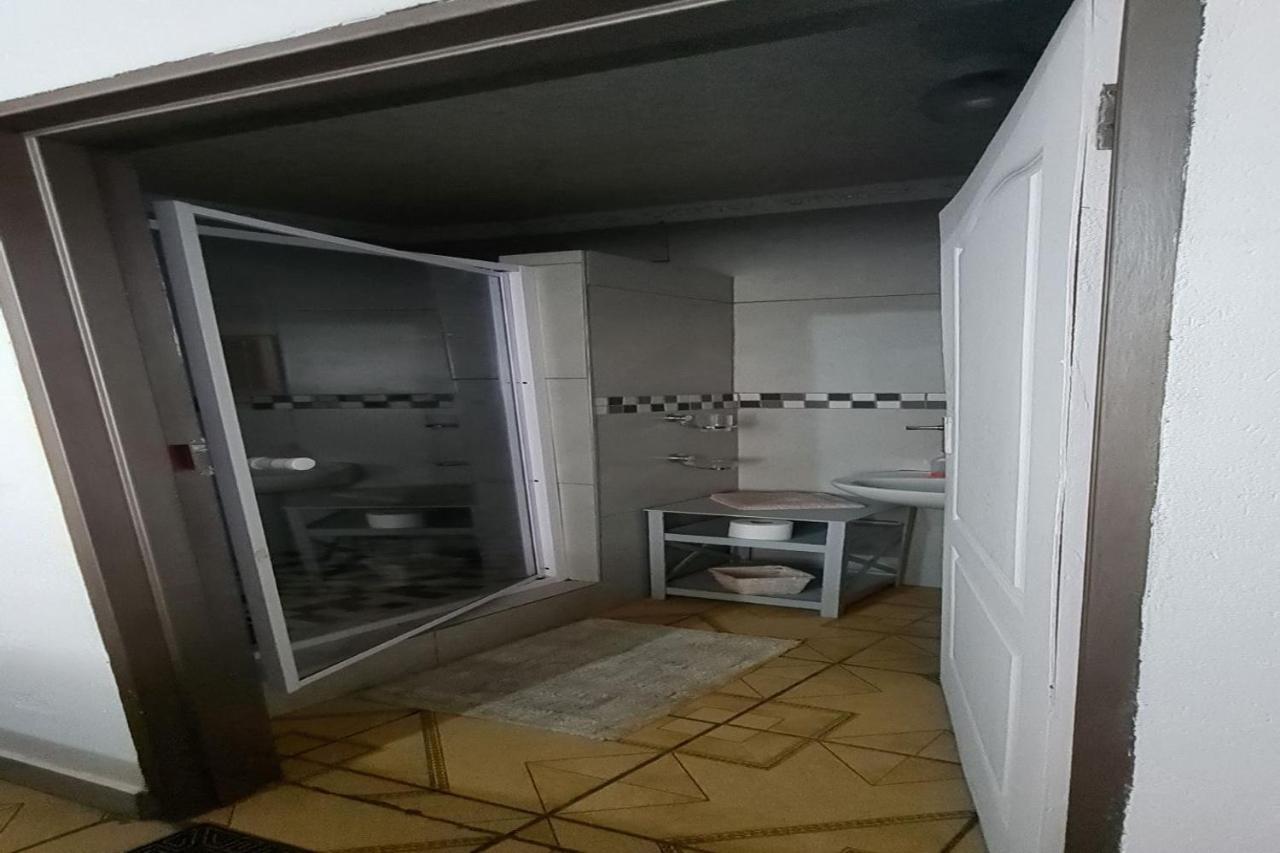 Hotel Maluti Backpackers à Phuthaditjhaba Extérieur photo