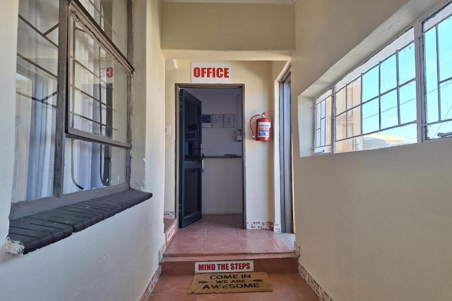 Hotel Maluti Backpackers à Phuthaditjhaba Extérieur photo